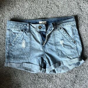O’Neill distressed shorts. SMALL 7. Never worn.